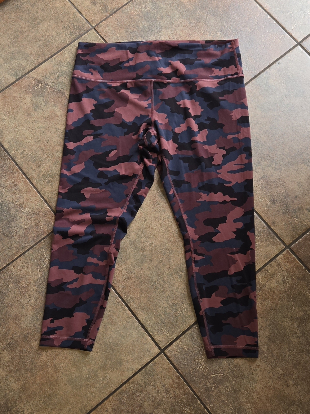 Lululemon Fast and Free High-Rise Tight 25" Heritage 365 Camo Brier Rose Size 18